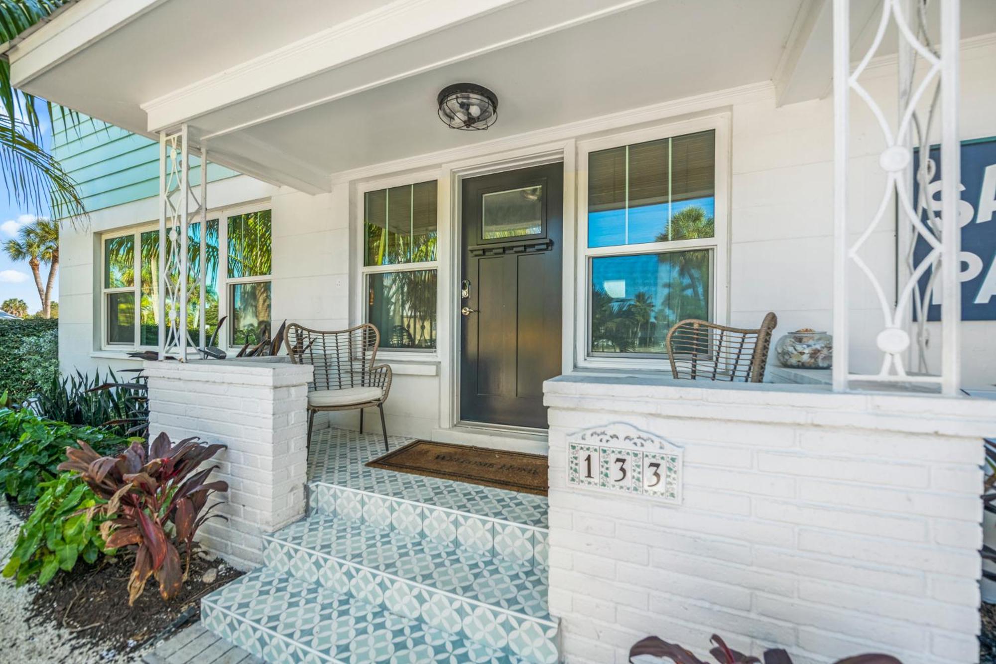 Sandy Pants - Designer Beach Chic Home Steps To Beach Backyard Oasis W Heated Pool Анна-Мария Экстерьер фото